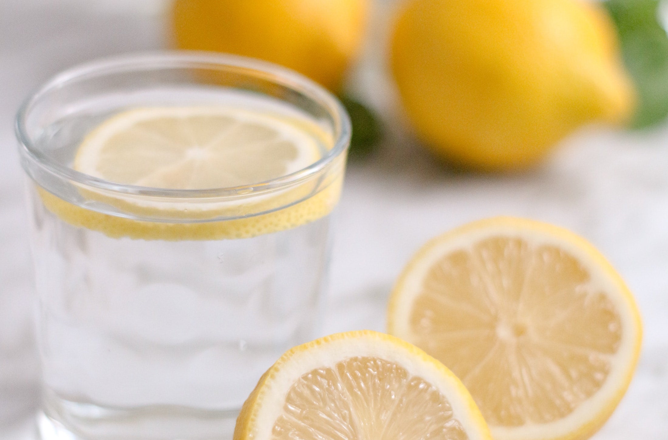 Sugar-Free Lemon Extract Fizz - Sonoma Syrup Co.